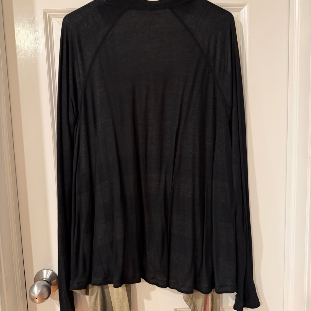 Burberry black & plaid cardigan - Picture 4 of 12